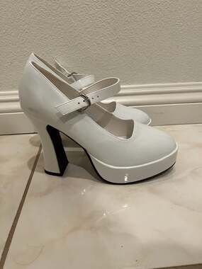 Ellie Shoes White Patent Platform Mary Jane Block Heels